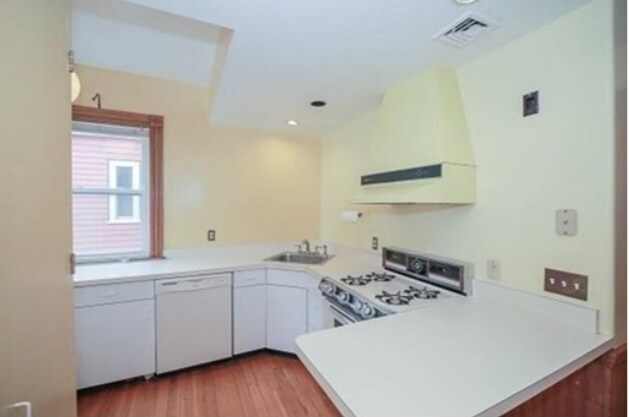 Building Photo - 60 Highland Ave