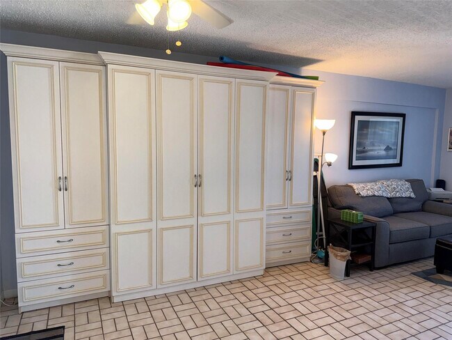 Foto del edificio - 321 Wilson St