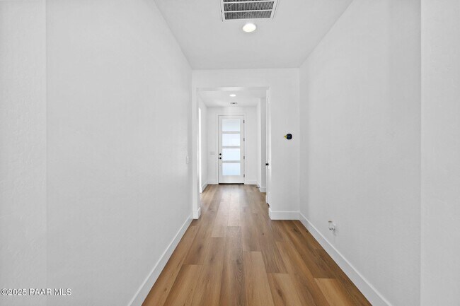 Foto del edificio - 5992 Finch Pl