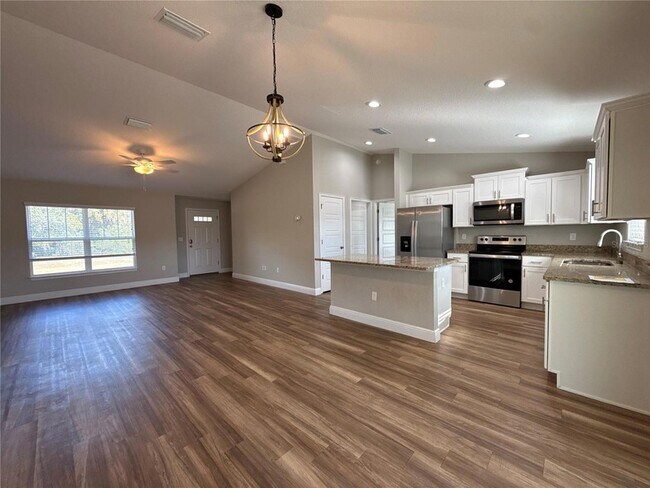 Foto del edificio - 309 Locust Rd