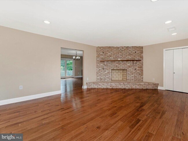 Foto del edificio - 9419 Green Valley Rd