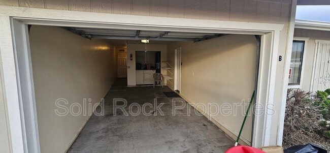Building Photo - 4541 N Sauter Dr E
