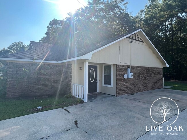 Building Photo - 854 Ridgewood Way