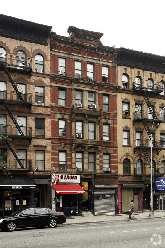 Foto del edificio - 787 Ninth Ave