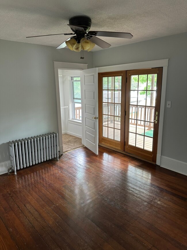 122 W Broad St, East Stroudsburg, PA 18301 House Rental in East