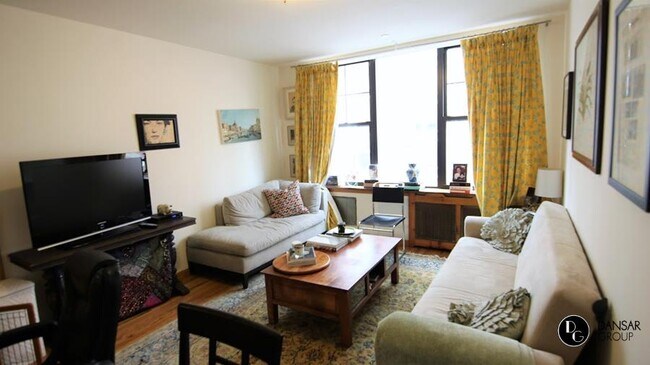 Building Photo - 265 West 87th Street