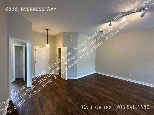 Photo - 8698 Inverness Way House