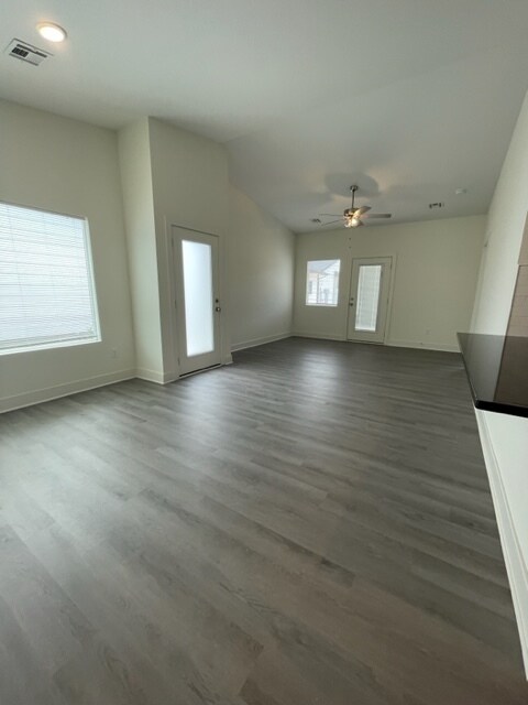 Foto del edificio - 5142 Chase St S