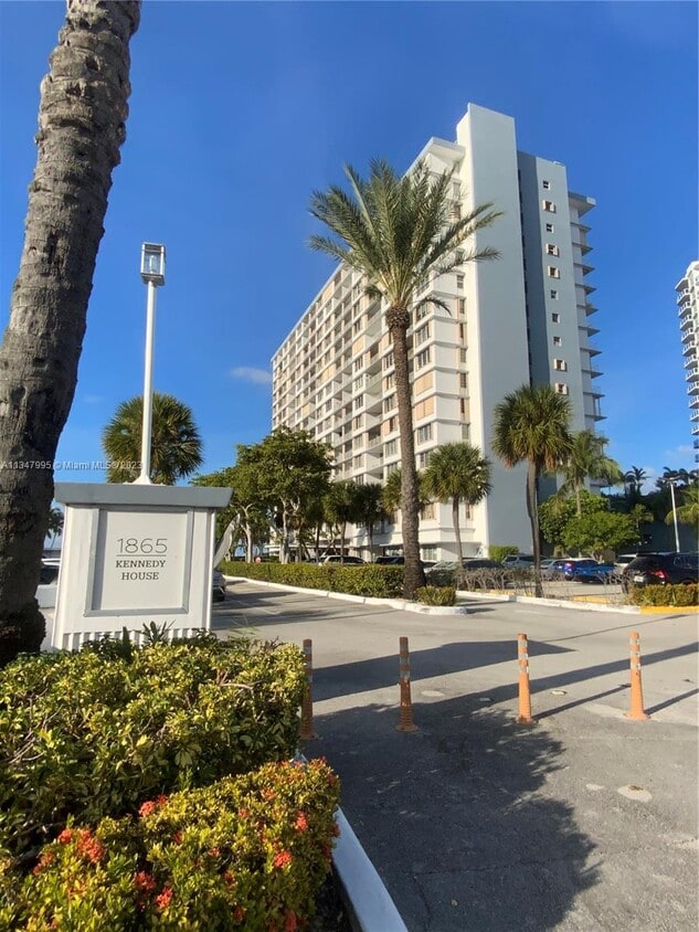 1865 79th Street Causeway Unit 6D, North Bay Village, FL 33141 Condo
