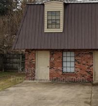 Building Photo - 424 Failla Rd