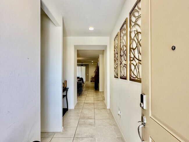 Building Photo - 7679 S Caminito Mambla