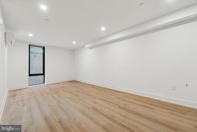 Building Photo - 808 N 3rd St