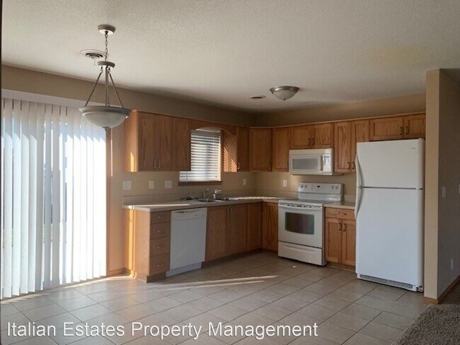 Building Photo - 3 br, 2 bath House - 2923 Brookville Dr