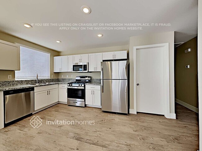 Building Photo - 885 Angelus Oaks Dr