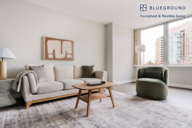 Building Photo - 4835 Cordell Ave