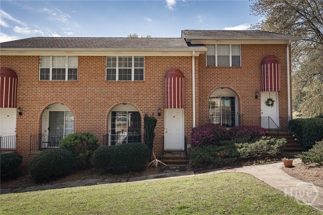 Foto principal - 156 Sleepy Creek Dr