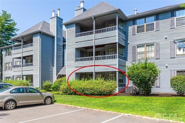 Building Photo - 1204 Woodhaven Dr