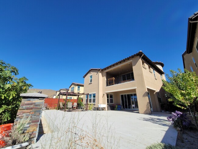 Building Photo - 2867 Cathedral Rock Way