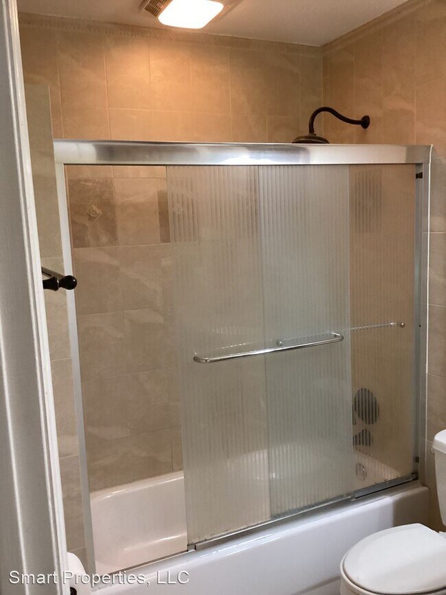 Foto del edificio - 1 br, 1 bath House - 721 Wanamaker Ave