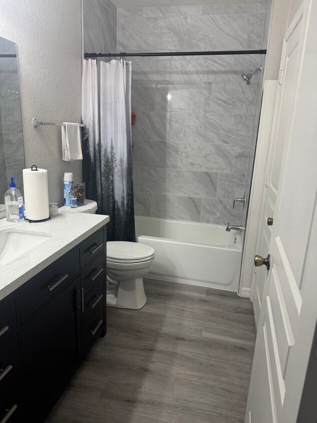 Foto principal - 17112 Carrington Park Dr