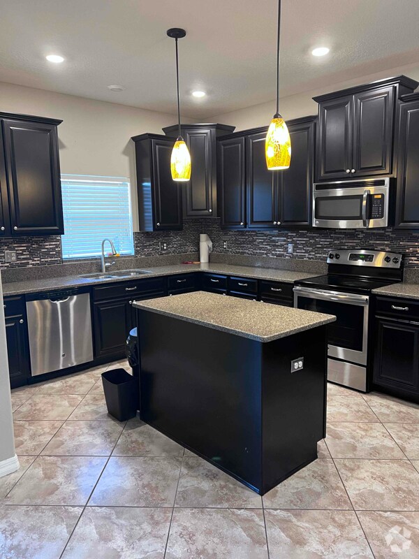 Mulberry At South Fork Apartments for Rent with Utilities Included