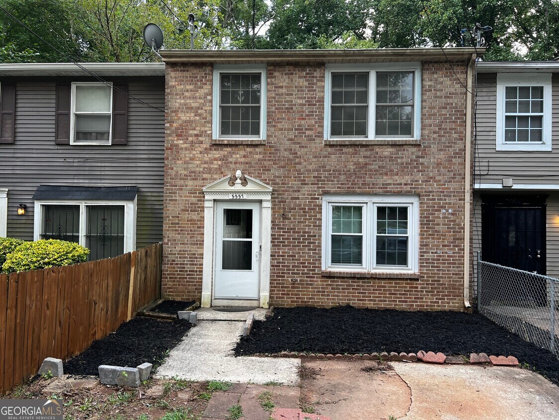 Foto principal - 5557 Marbut Rd