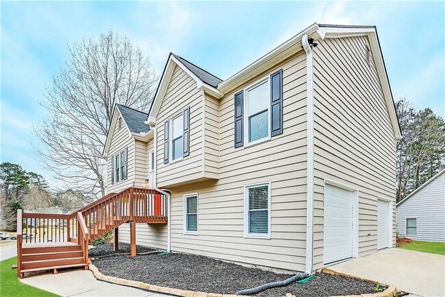 Building Photo - 126 Aztec Way SE