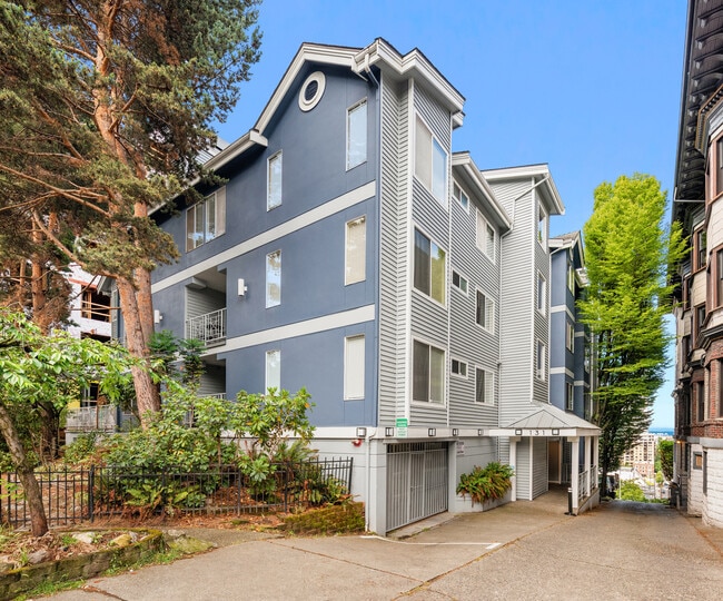 Building Photo - 131 Bellevue Ave E