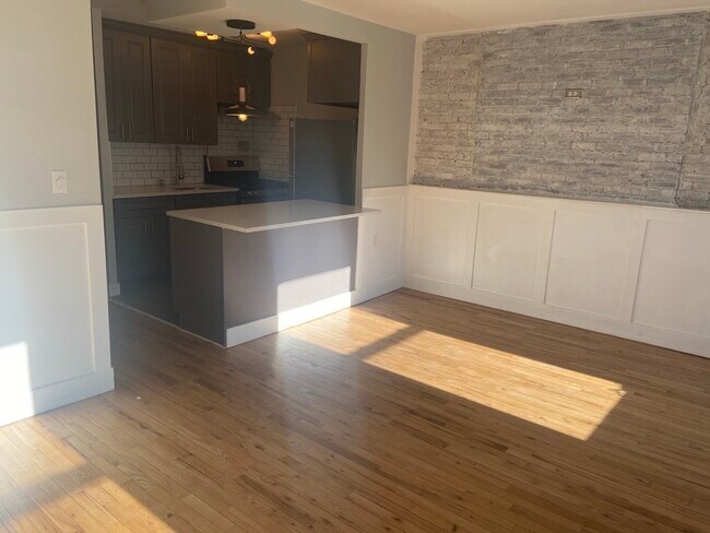 Morning sunlight - 41 Saint Johns Pl