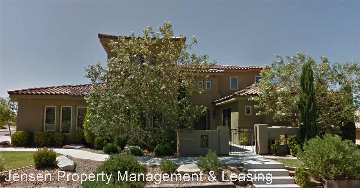 Foto principal - 5 br, 4 bath House - 3652 Desert Hills Drive