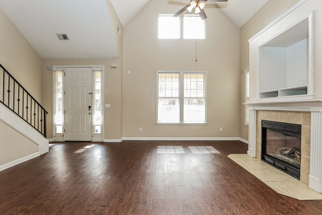 Foto del edificio - 8518 Griffin Park Dr