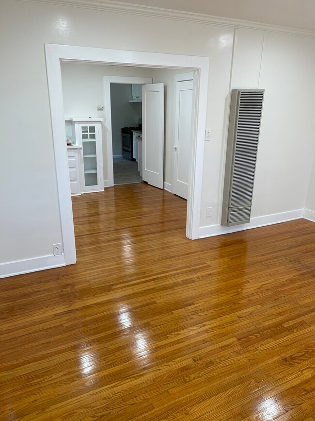 LIVING ROOM - 1746 Martina Ave