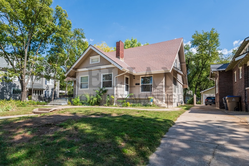Primary Photo - 446 N Fountain St
