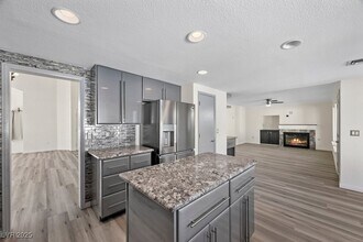 Building Photo - 8420 Haven Brook Ct