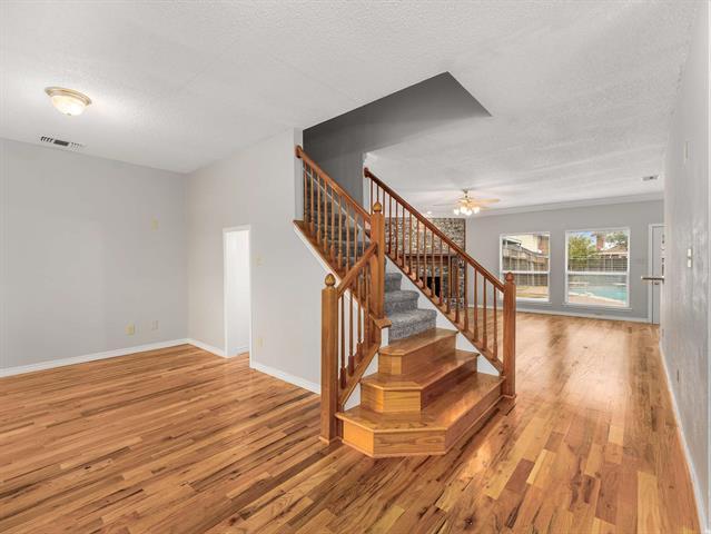 Building Photo - 7010 Graham Dr