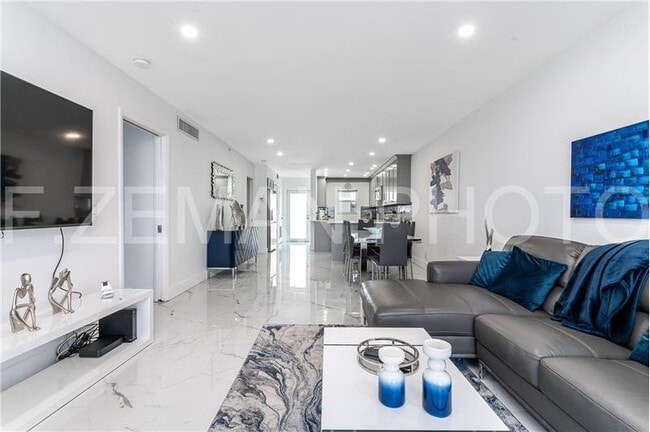 Foto del edificio - 3101 S Ocean Blvd