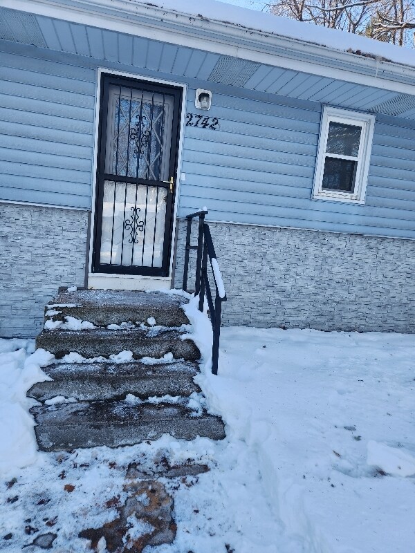 Building Photo - 2742 Laport Dr