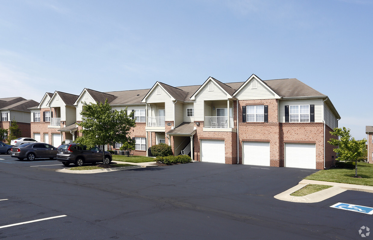 Community - Saratoga Crossing Apartment Homes