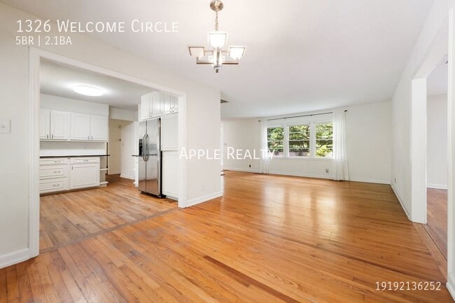 Building Photo - 1326 Welcome Cir