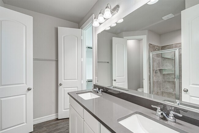 Foto del edificio - 11014 Cres Light Way