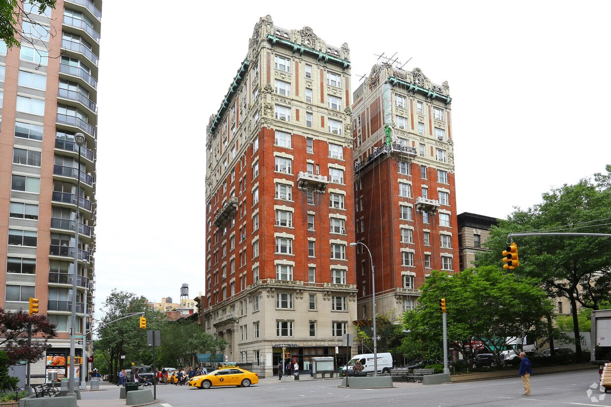 Foto del edificio - The Cornwall