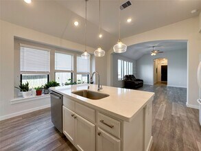 Building Photo - 3205 Cornflower Coast Ct