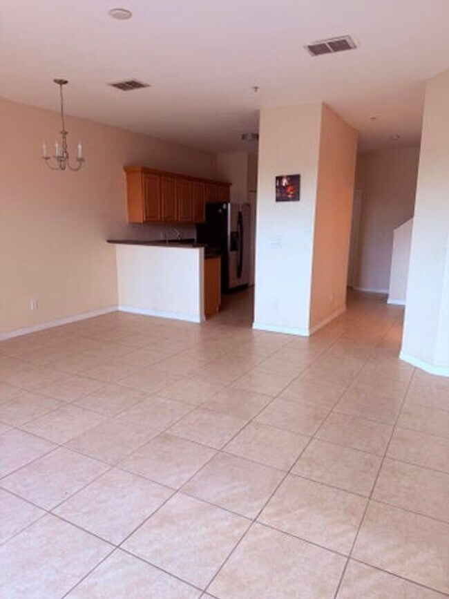 Foto del edificio - 779 Pipers Cay Dr