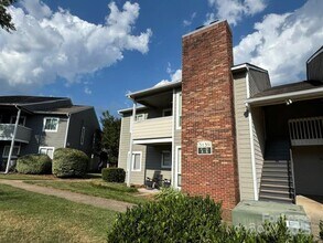 Building Photo - 3139 Heathstead Place