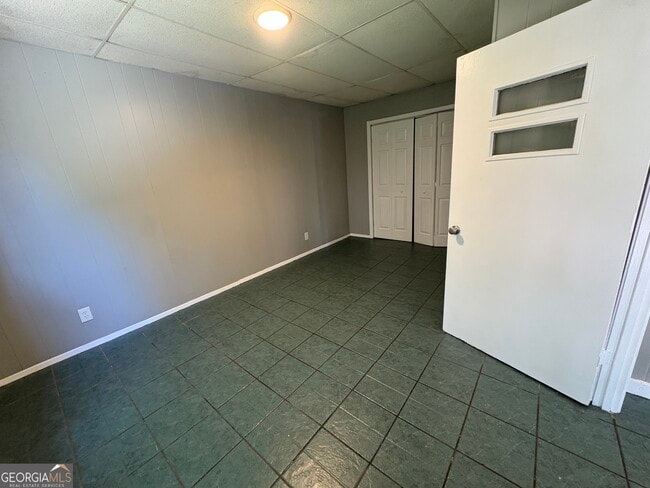 Building Photo - 207 Reynolds St NE