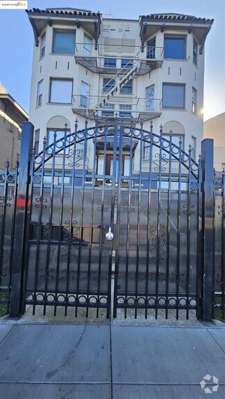 Building Photo - 1342 Lakeshore Ave