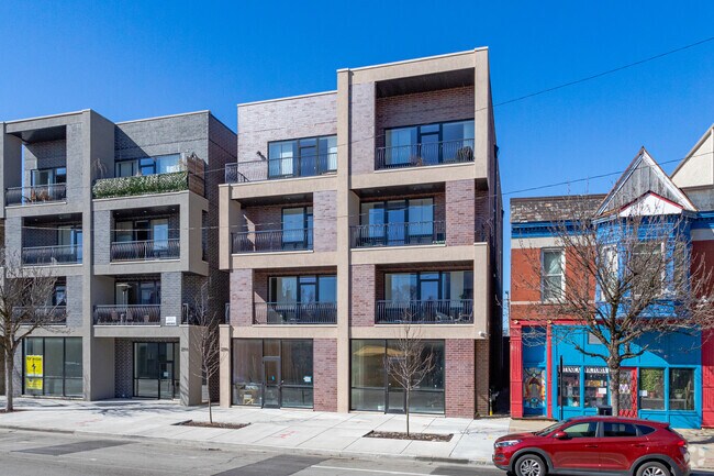 Building Photo - 2516 W Division St