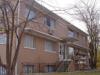 Primary Photo - 900 S Johnstone Ave