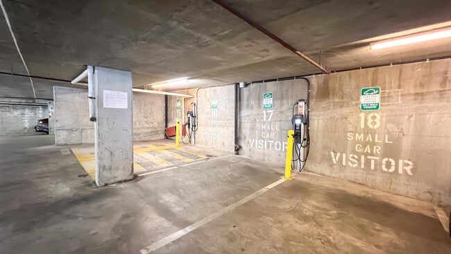 Building Photo - 8180 Granville Av