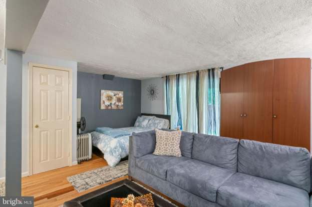 Building Photo - 15017 Oak Crest Ct